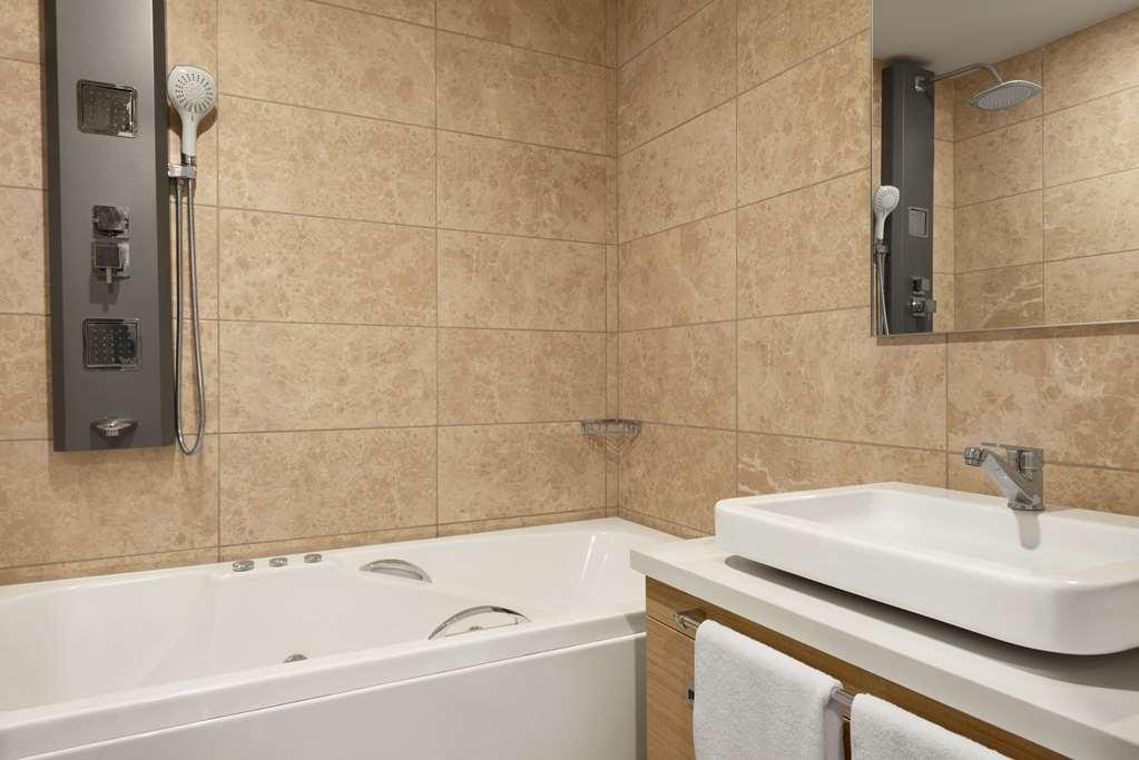 Ramada Sile